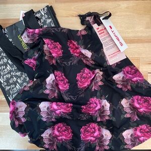 SheFit Floral Clip Tank Size 1Luxe